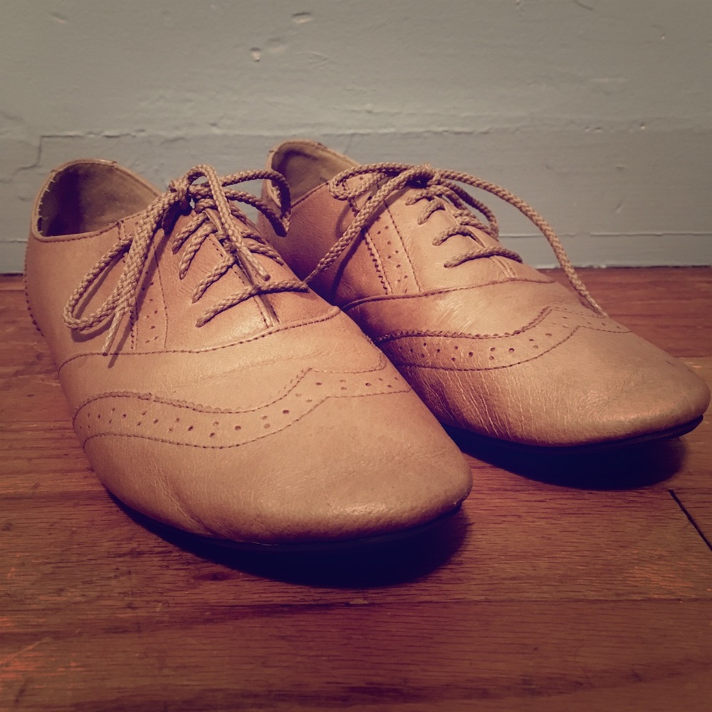 flat brogues